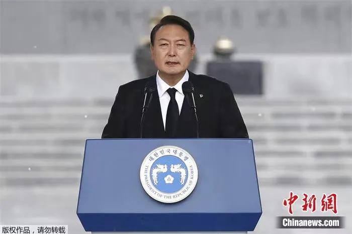 国际人物:“痛苦并未将他打倒”!李在明连任韩国最大在野党党首 第5张 国际人物:“痛苦并未将他打倒”!李在明连任韩国最大在野党党首 第5张