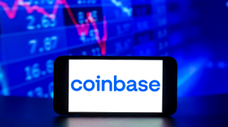 外盘头条：特朗普不希望苹果在印度生产产品 Coinbase被指虚报用户数量 鲍威尔对长期利率上升提出警告